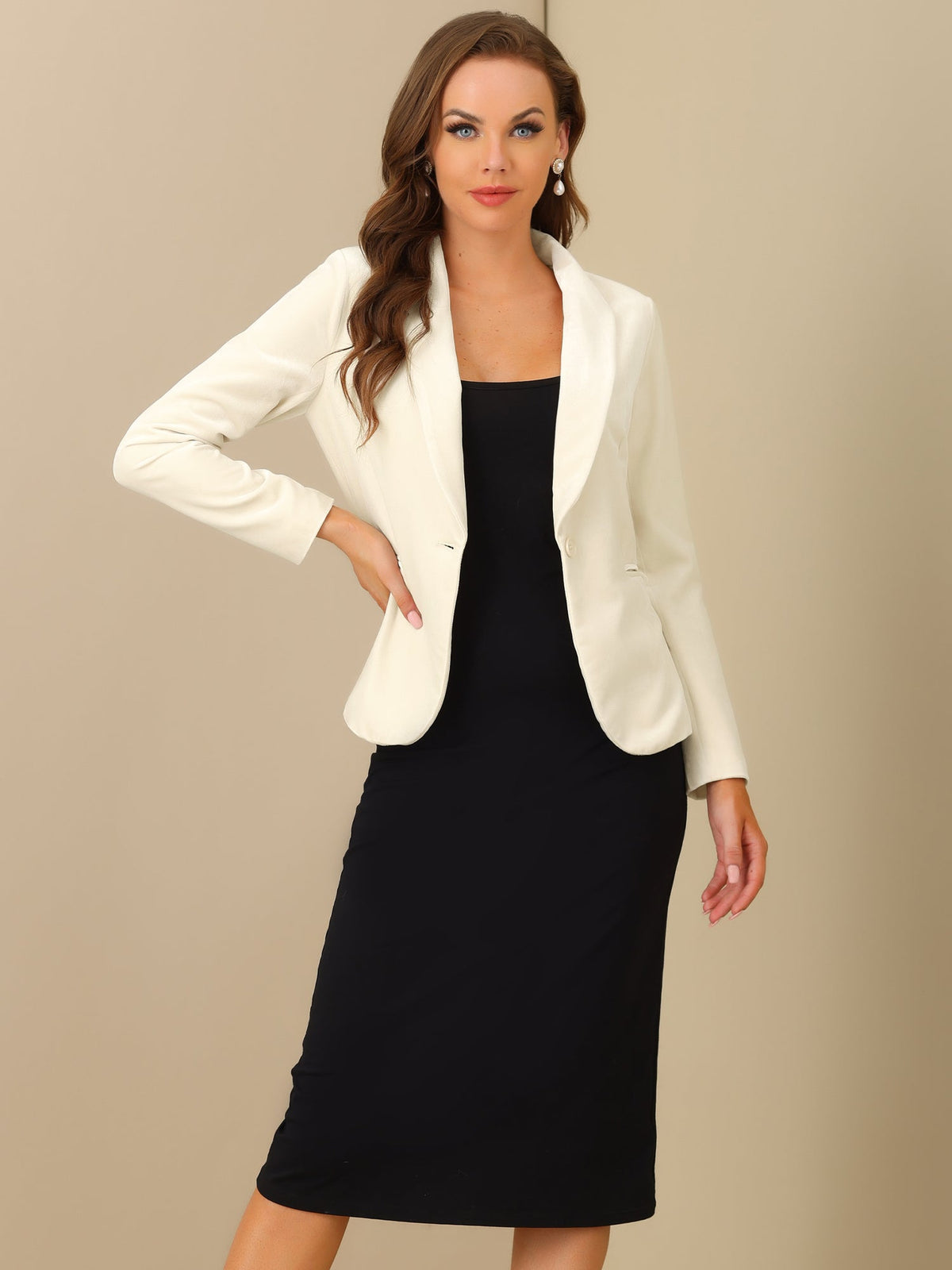 Lined Velvet Long-Sleeve Blazer