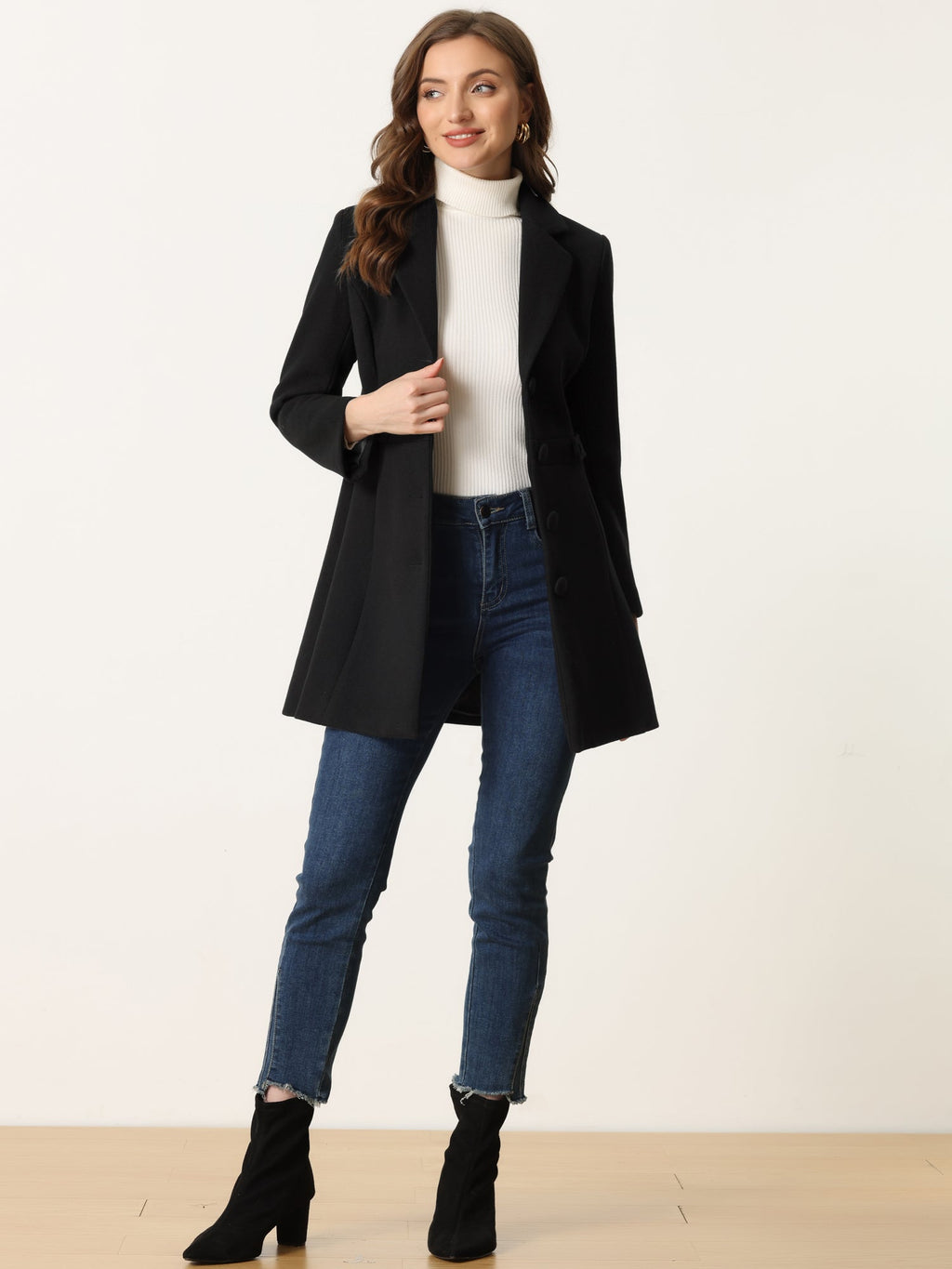 Minimalist Comfort Seasonal Coat