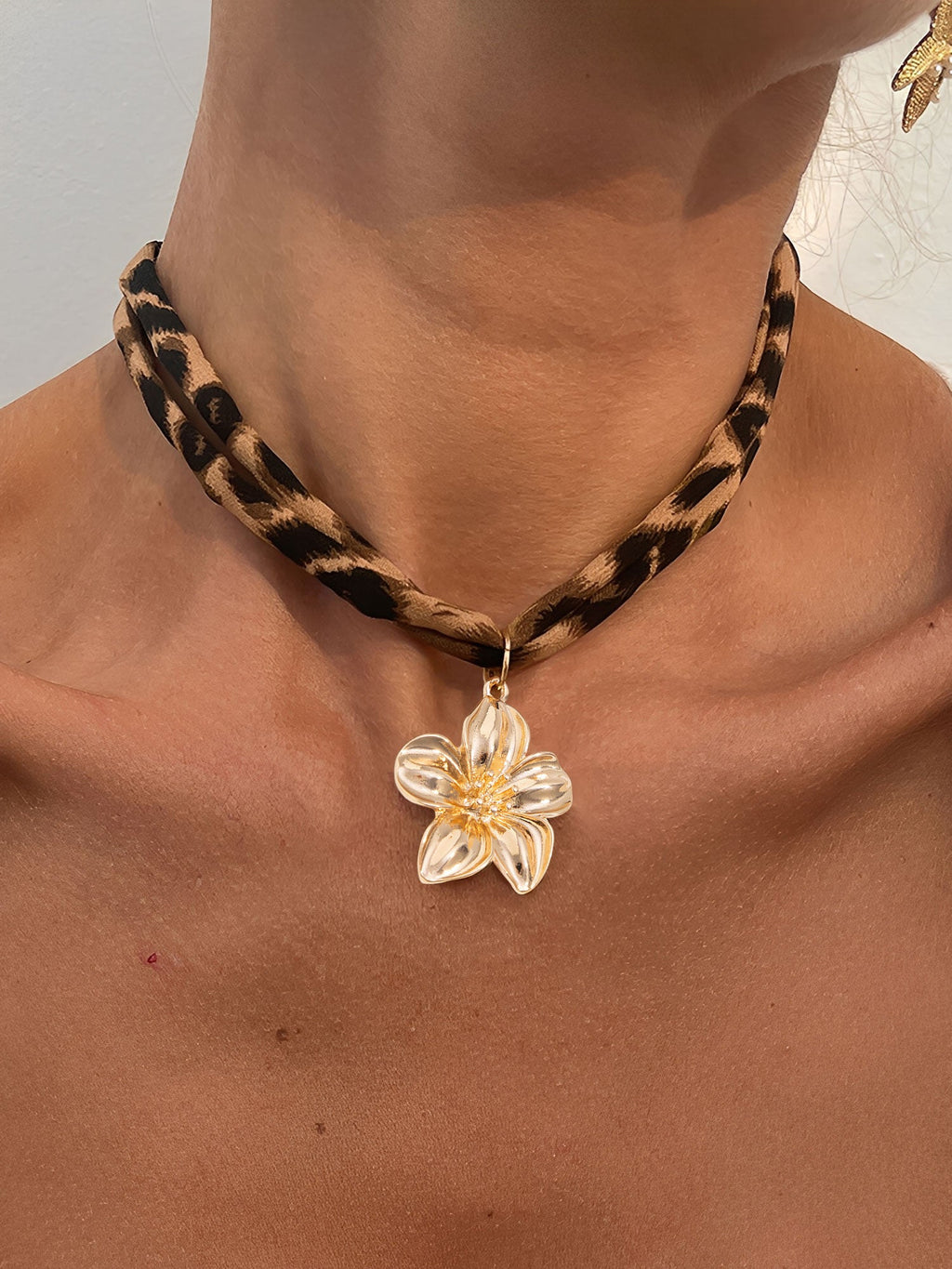 Lightweight Leopard Chain