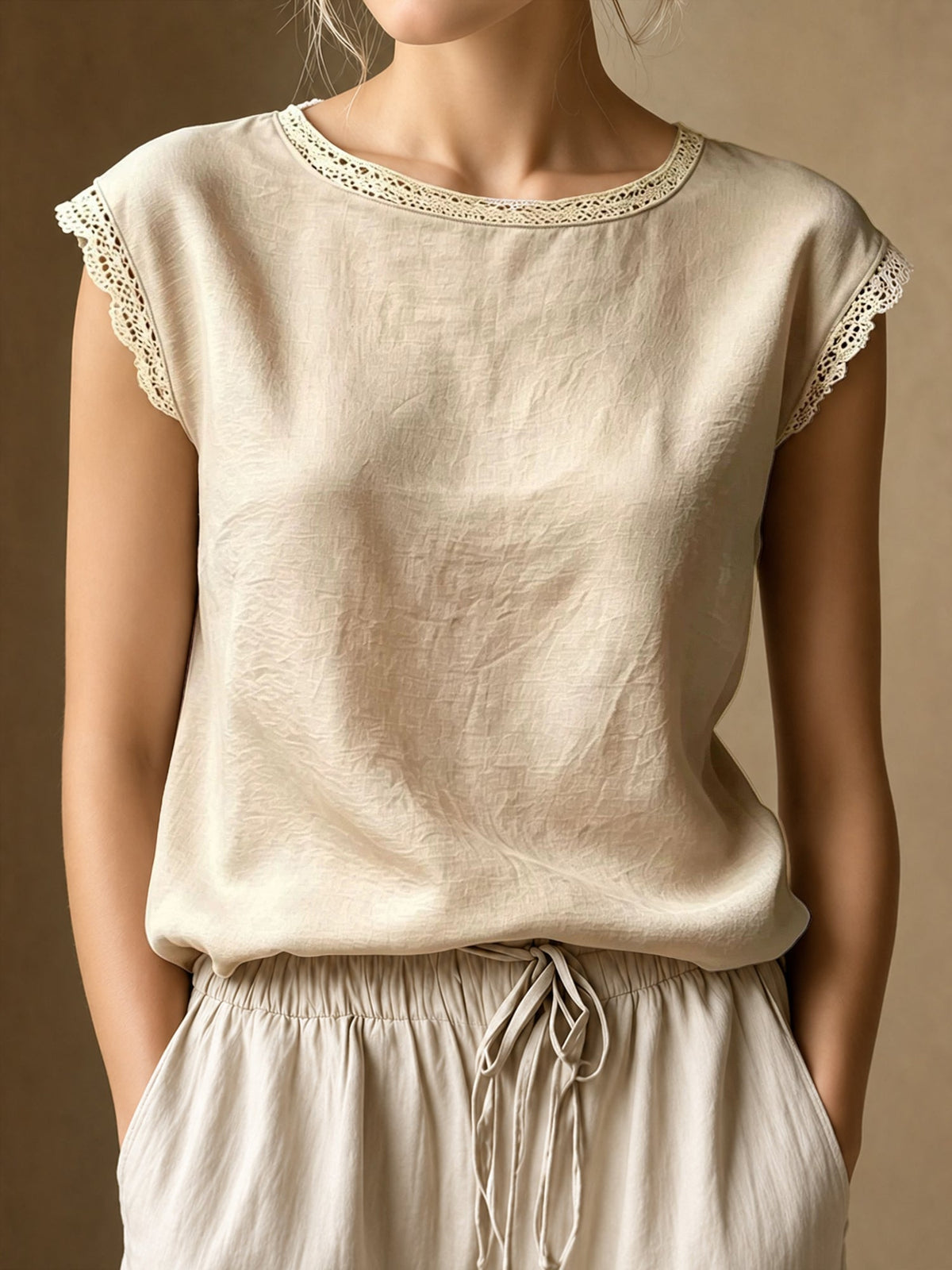 Contour Color-Block Essential Top