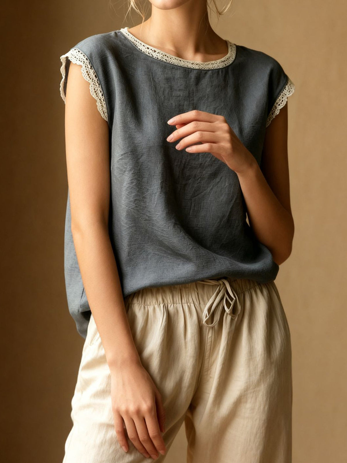 Contour Color-Block Essential Top